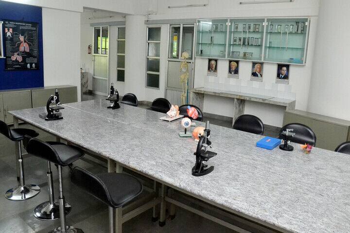 S A S Billabong High School-Biology Lab