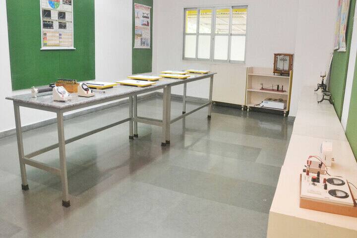 S A S Billabong High School-Physics Lab