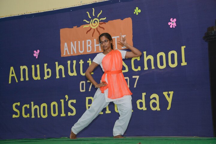 Anubhuti School-Dance