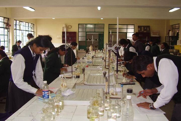 Delhi Public School-Science Lab