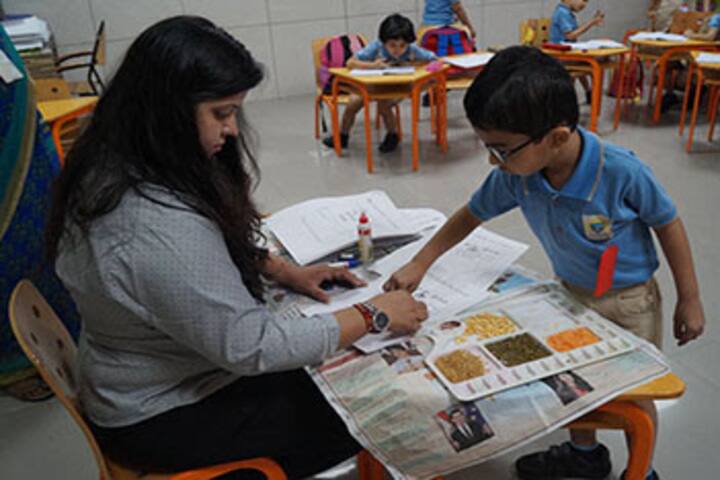 Thakur International School-Arts Day