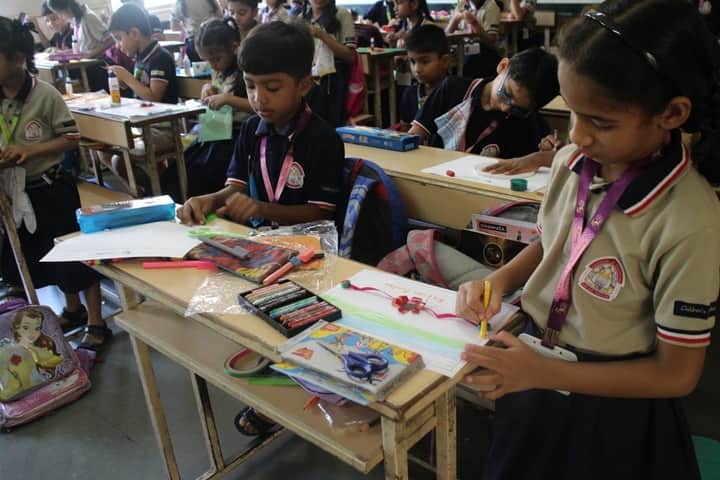 Childrens Academy-Rakhi Making