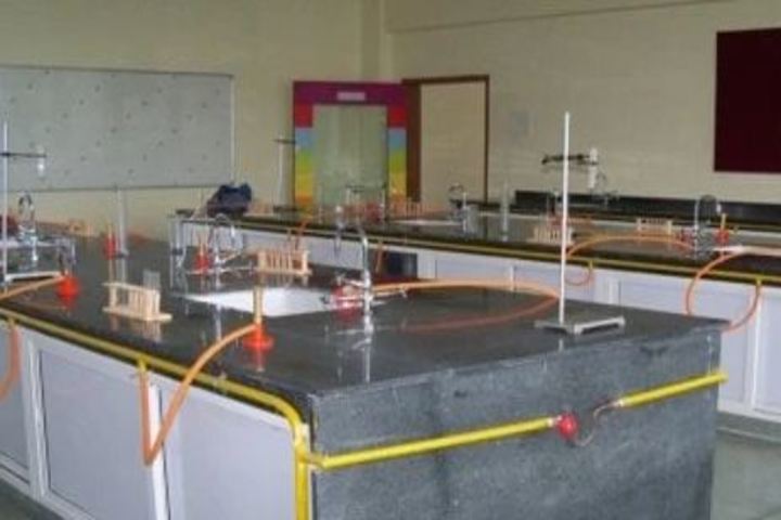 Ryewood International School-Chemistry Lab