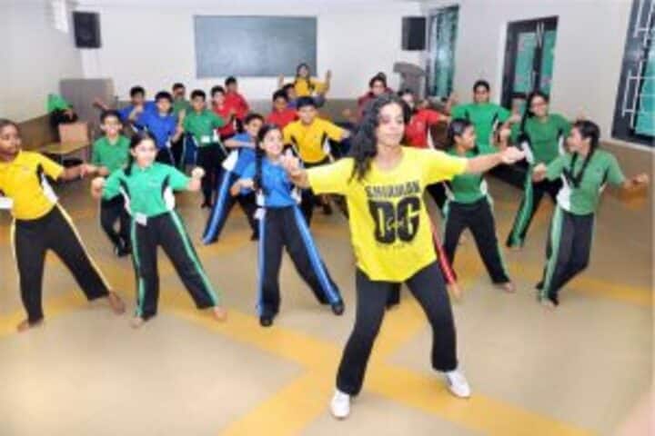 Universal High School-Dance