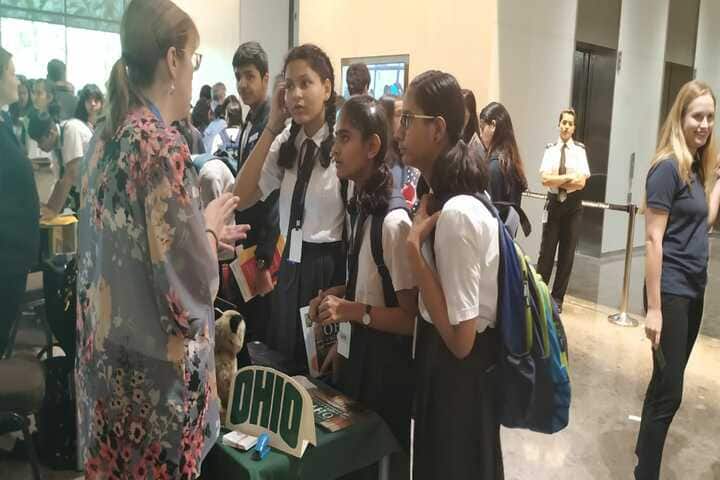 Universal High School-Educational Tour