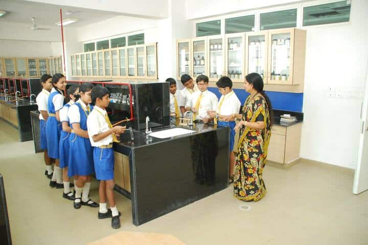Goldcrest International-Chemistry Lab