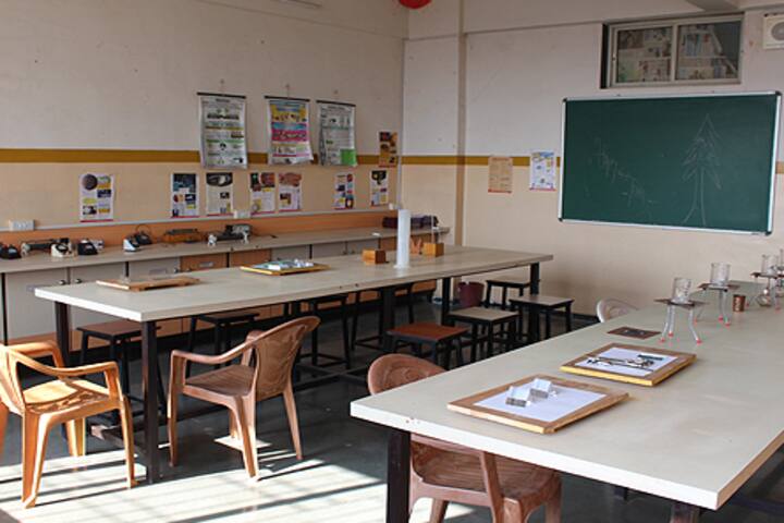Dnyan Ganga Education Trusts International School-Chemistry Lab