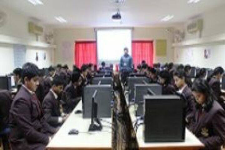 St Thomas English Medium School-Computer Lab