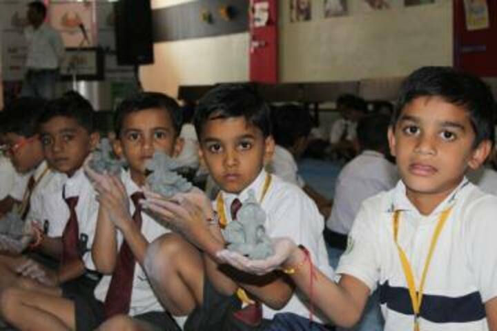 Vidya International School-Ganesh Making