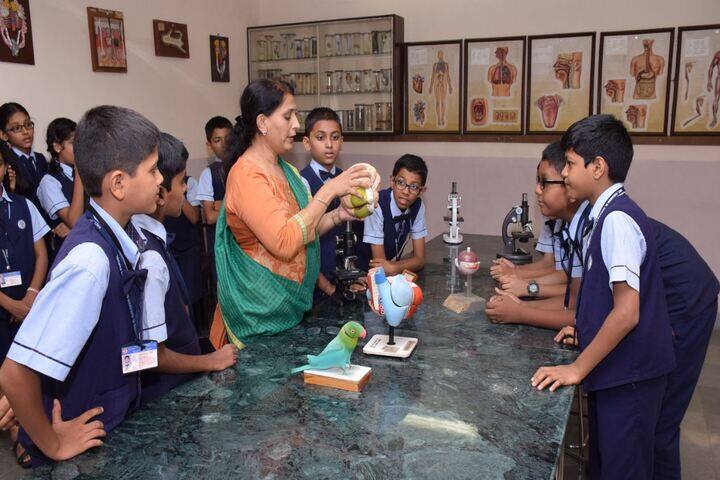 Smt H M Nanavati English High School-Biology Lab