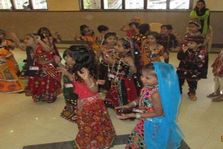 Smt H M Nanavati English High School-Dance