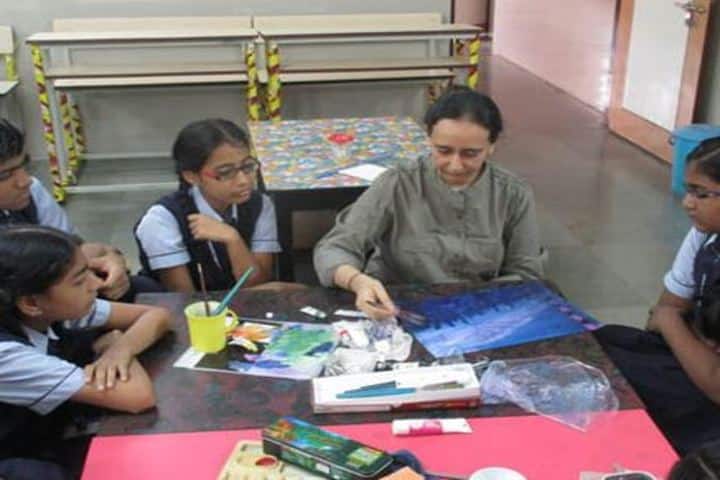Smt H M Nanavati English High School-Painting Room