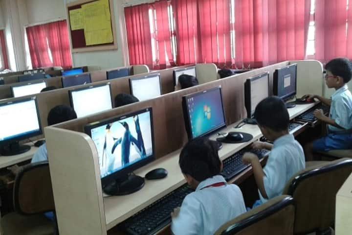 Indian Education Societys Manik Vidyamandir-Computer Lab
