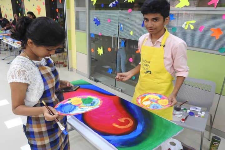 Indian Education Societys Manik Vidyamandir-Painting