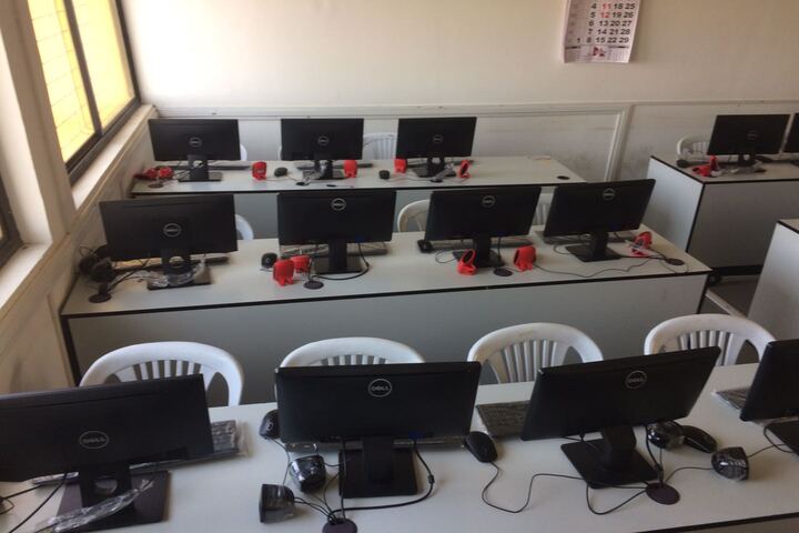 Caelum High School-Computer Lab