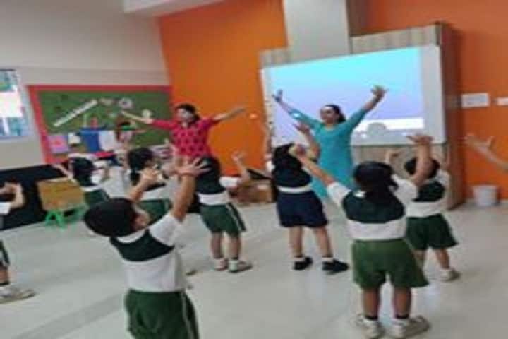 The Green Acres Academy-Smart Classroom