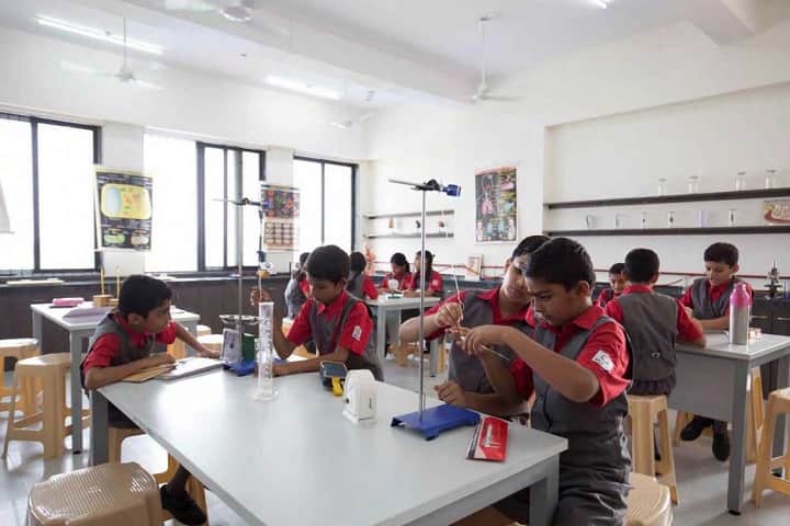 Dosti Foundation School- Chemsitry lab