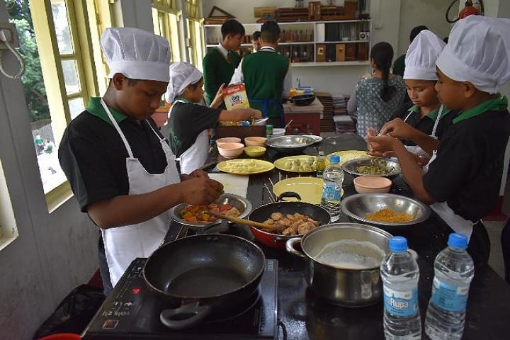 St Edmunds School-Cooking competitions