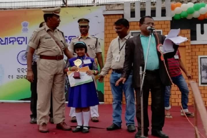 Matrusri Anglo Vedic School-Independences day