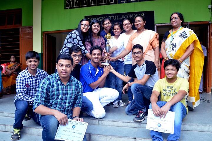 St Josephs High School-Quit winner