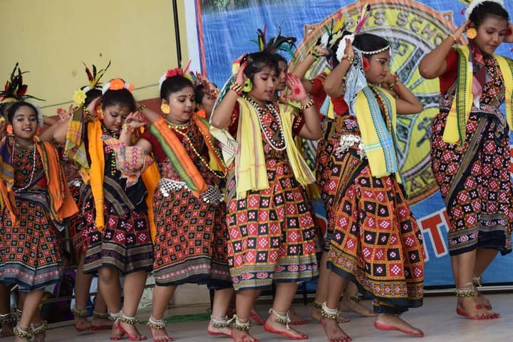 St Josephs School - Dance
