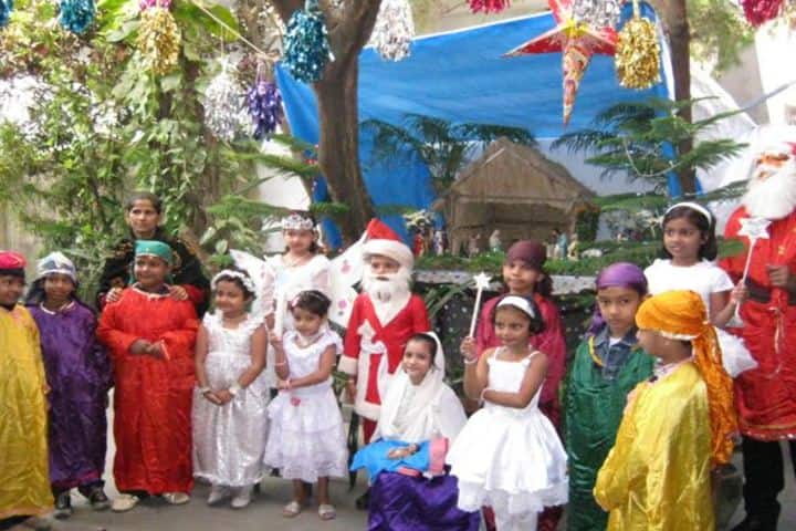 Queen Marys School-Christmas Celebrations