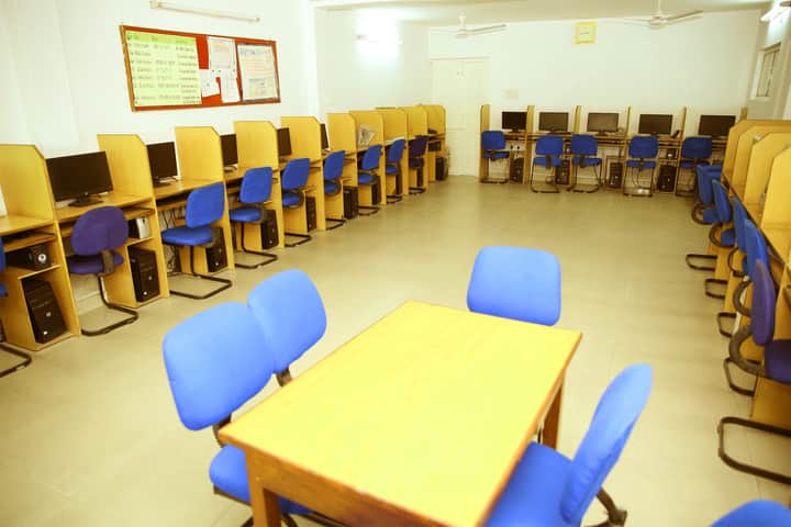 S D Model School-Computer Lab