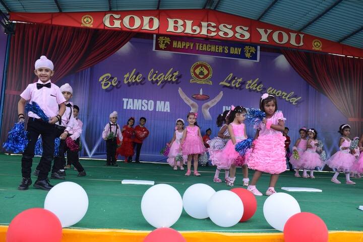 St Francis Convent School - kindergarten Dance