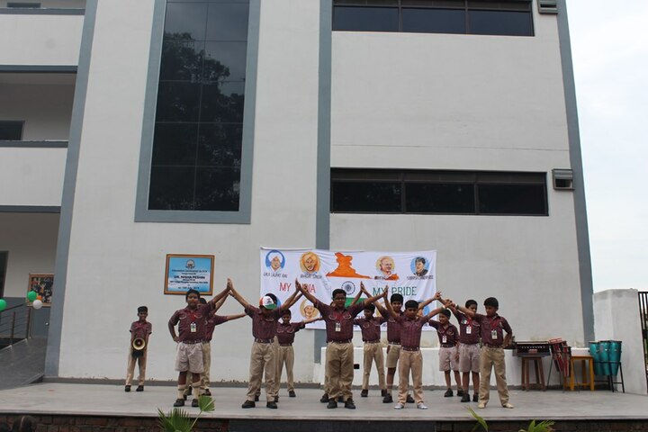 Col VR Mohan Dav Public School - Independence Day