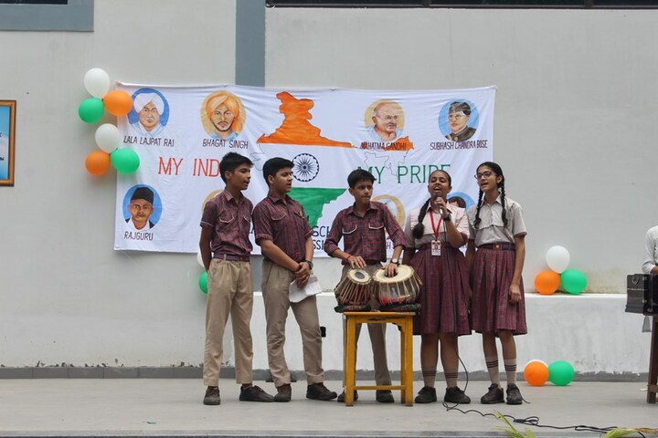 Col VR Mohan Dav Public School - Music