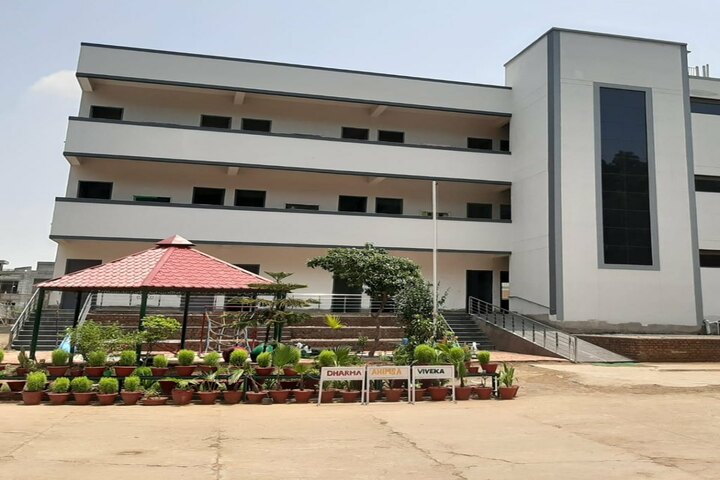 Col VR Mohan Dav Public School - School Building