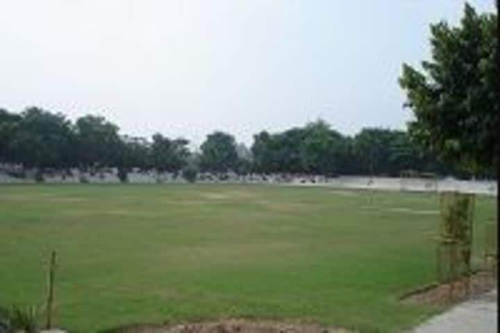 St Xaviers High School-Garden