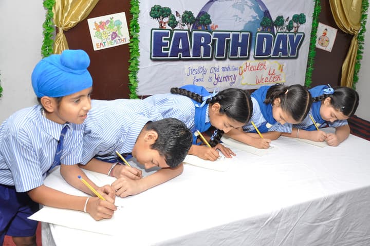 Sri Guru Harkrishan Public School - Earth Day