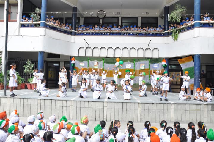 Sri Guru Harkrishan Public School - Independence Day