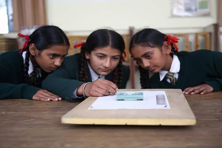 Punjab International Public School-Physics Lab