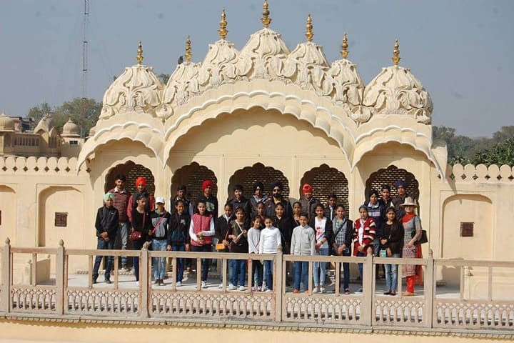 Jogindra Convent School-Tour to Jaipur
