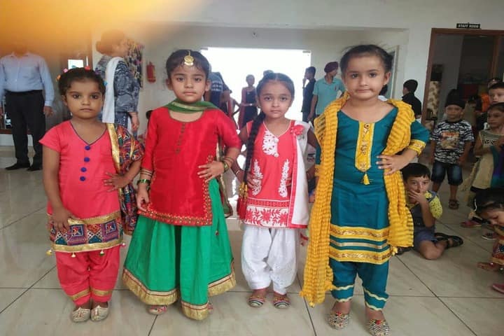 Avior Convent School-Baisakhi