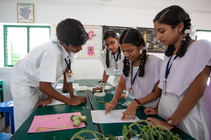 Brindavan Public School-Biology Lab