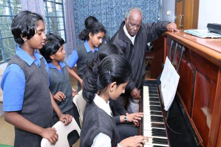 St Hildas School-Music Class