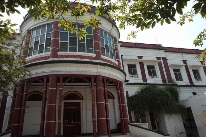 Doveton Girls Higher Secondary School-School Building