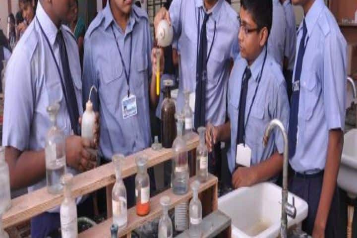 Virudhunagar T S M Manickam Nadar Janaki Ammal School-Chemistry Lab
