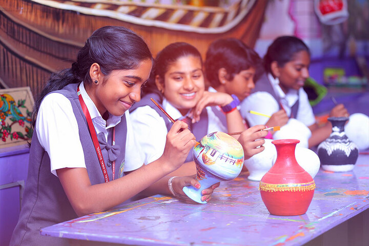 Excel Central School-Pot Painting