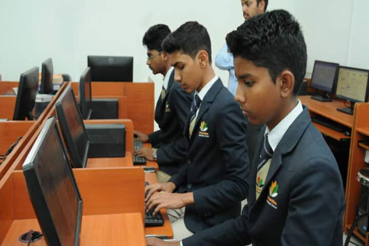 Dr Dasarathan International School-Computer Lab