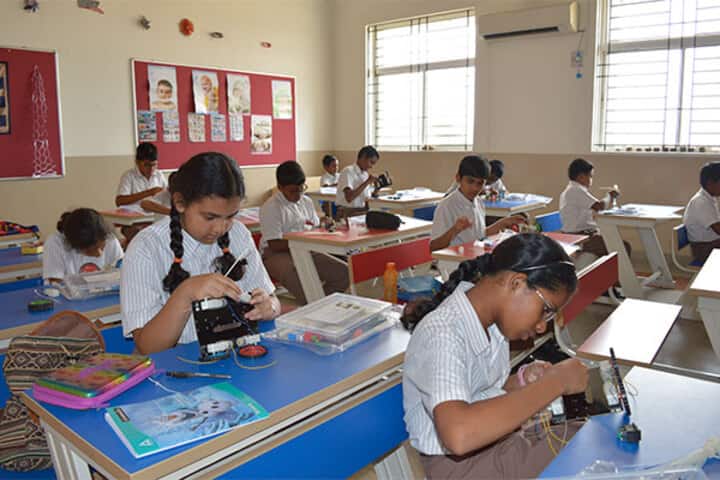 NPS International School-Lab