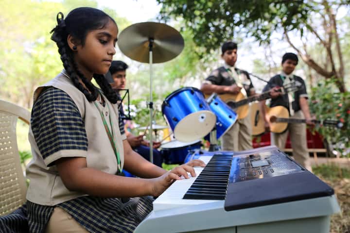 Shiksha Greenwoods School-Music