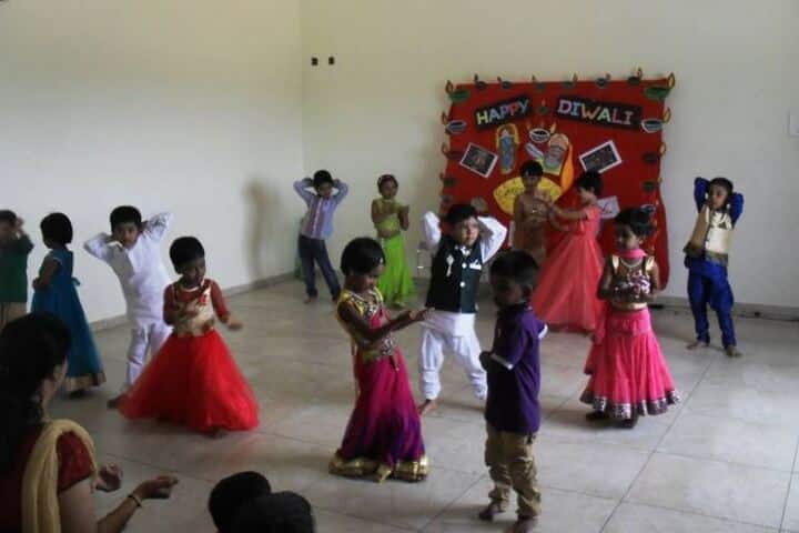 Bharathi Vidhyaa Kendhra School-Diwali Celebration