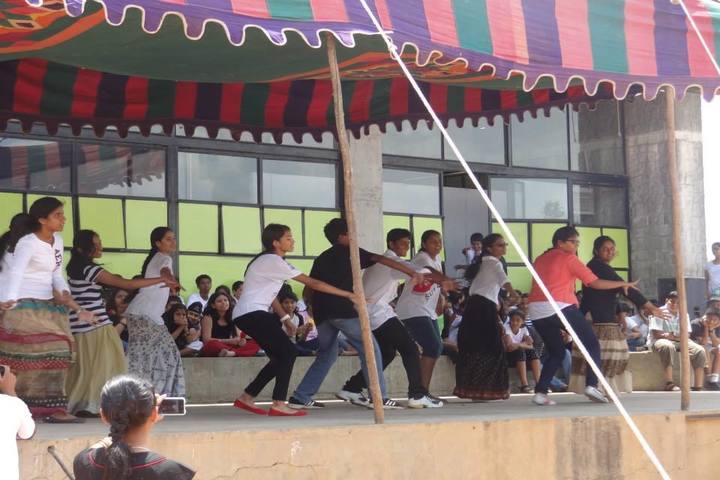 The Future Kid s School-Dancing Activity