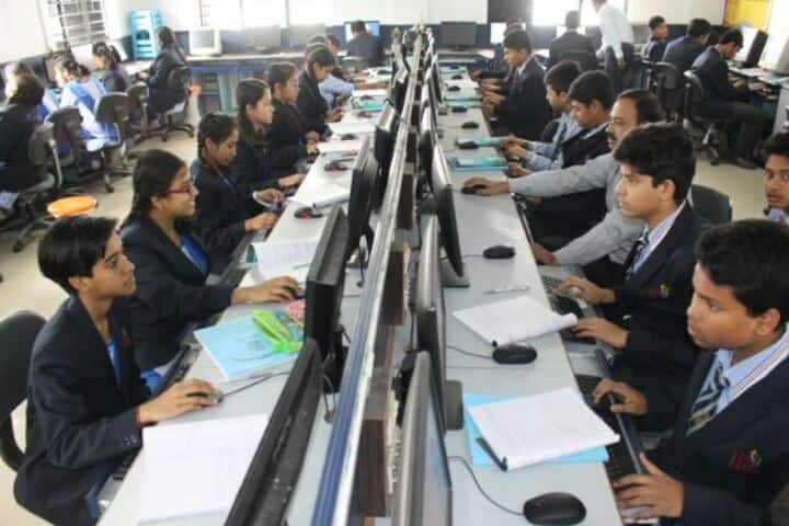 Holy Cross School-Computer Lab