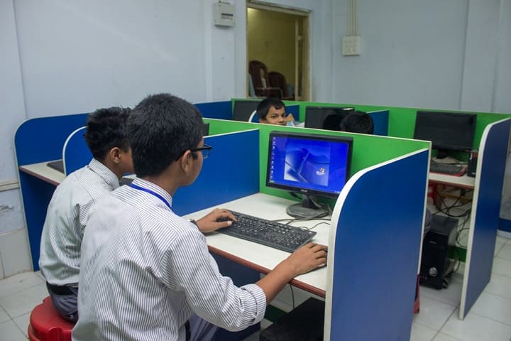 St Pauls School-Computer Lab