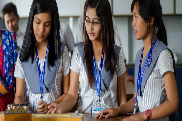 St Pauls School-Physics Lab